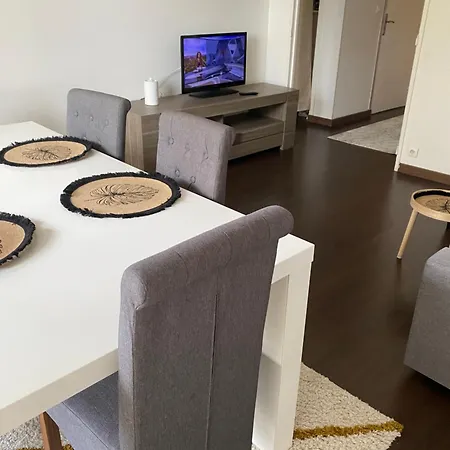 Appartement De 52 M ,Lumineux Et Spacieux Sens Exterior foto